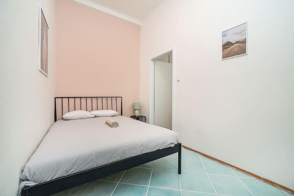 Cozy Old Town Stay - 1-Bedroom Apartment Прага Екстериор снимка